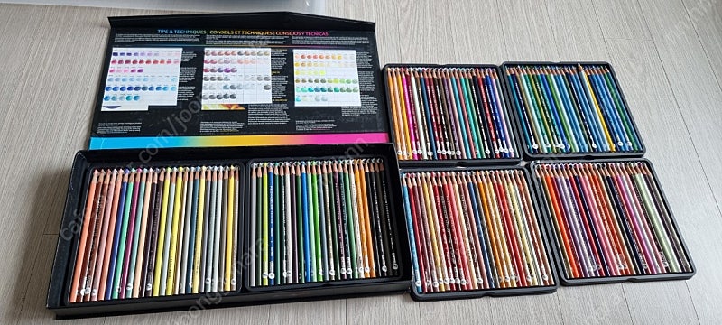 프리즈마 전문가용 색연필 150색