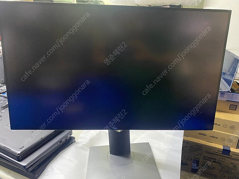 델 Dell 울트라샤프 U2720Q 4k UHD모니터 팝니다.