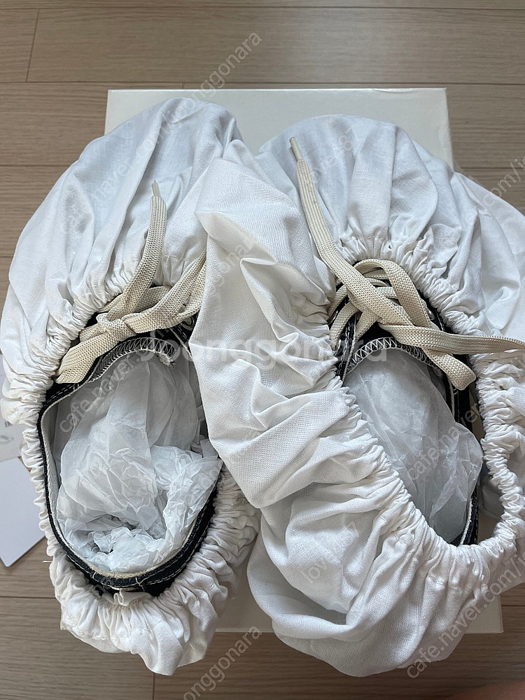 메종 마르지엘라 타비 로우 캔버스 스니커즈 블랙(42.5)--3