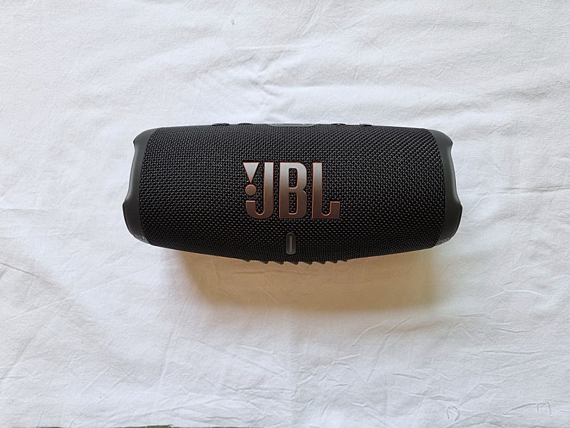 JBL Charge5 블루투스 스피커 - (11만)