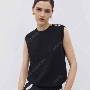 마레디마리 Mare Di MariGold Button Sleeveless Knit Top Black