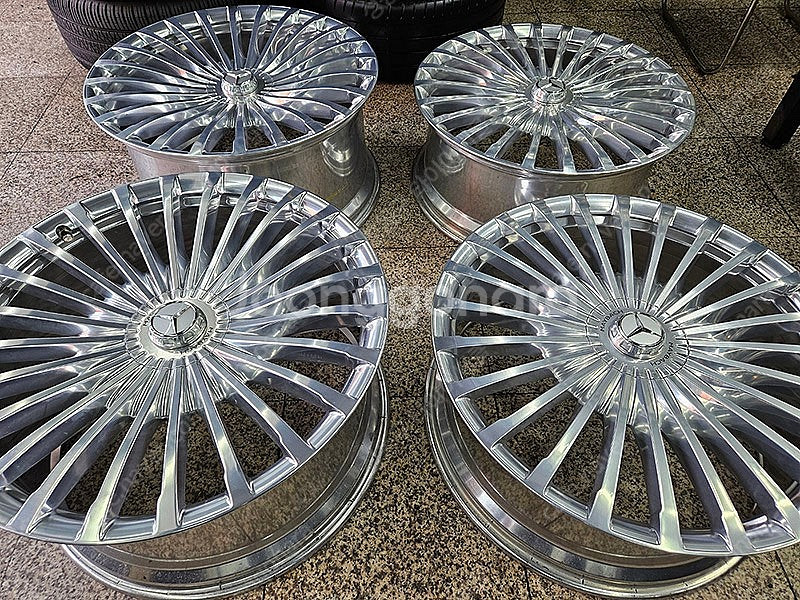 [판매] 벤츠 GLS600 GLS마이바흐 정품 23인치...--1