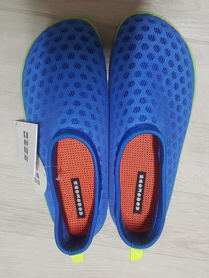 코코모즈(COCOMODS) 기능성 여름 신발 270