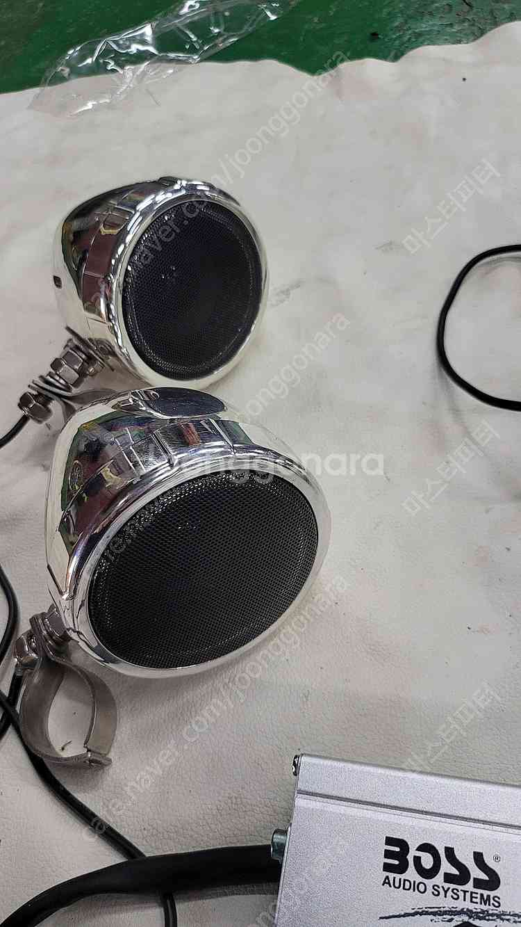 보스스피커 오토바이 블루투스 오디오 세트 판매합니다--3