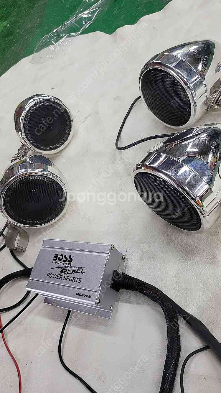보스스피커 오토바이 블루투스 오디오 세트 판매합니다--8
