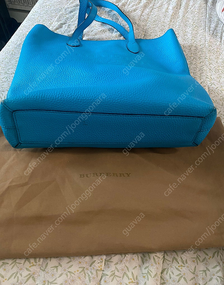 버버리 가죽 숄더 토트색(가격내림)--2