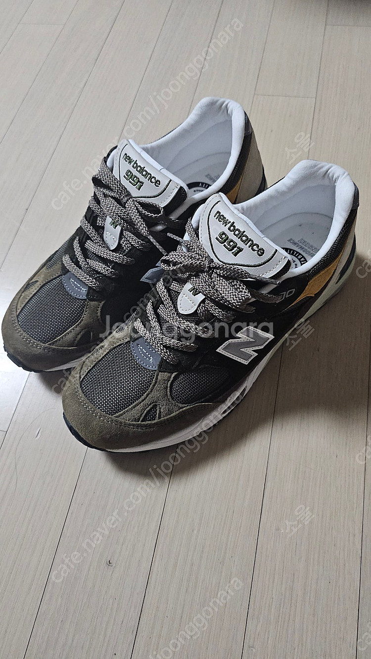 뉴발란스 UK 라인 991gyb 280mm 팝니다.--3