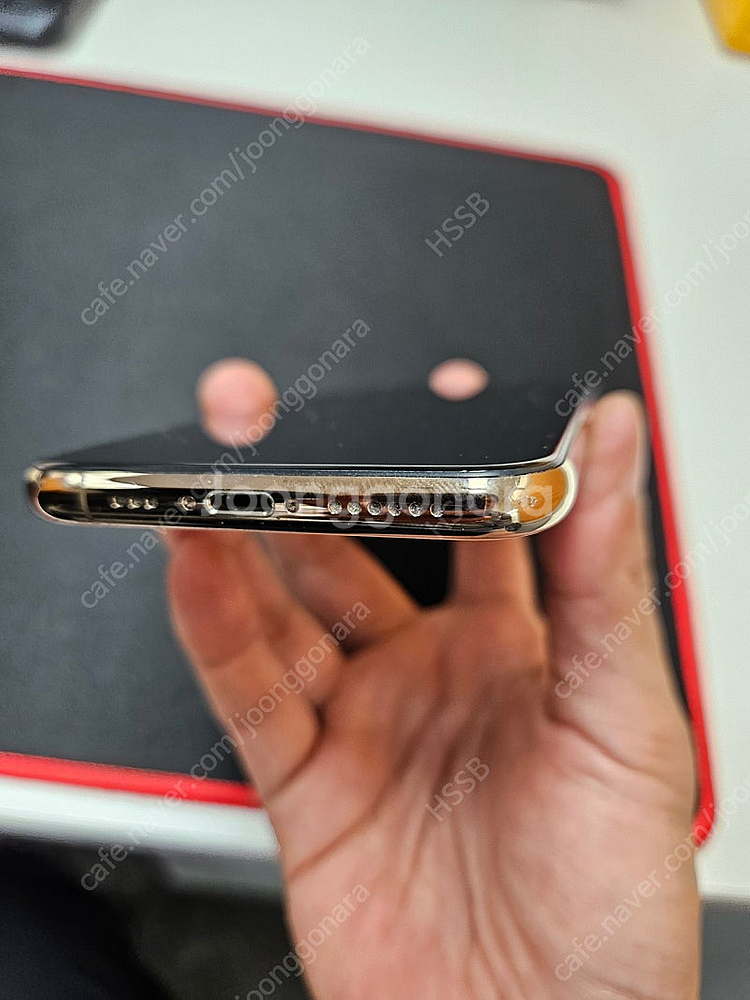 아이폰11프로 256 골드 팝니다--2