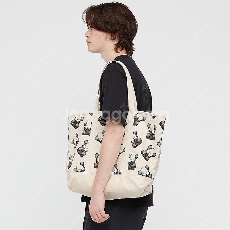 [판매] UNIQLO X KAWS TOKYO FIRST...--0