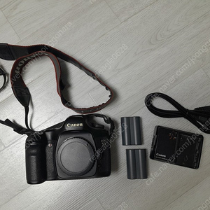 캐논 5d, ef 50mm f1.8-2(쩜팔,50.8), 시그마 15mm f2.8 fisheye(어안) 등 카메라용품 판매(인천)