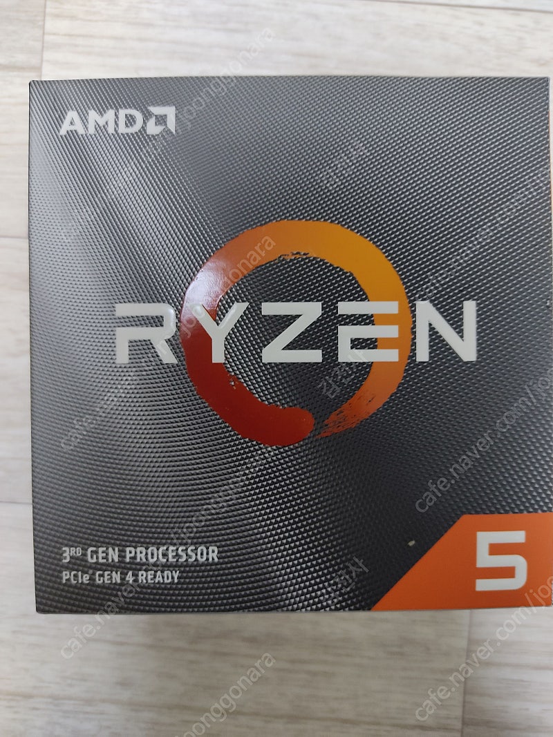 AMD 라이젠5 3600 CPU 기본쿨러 미사용 풀박스 팝니다.