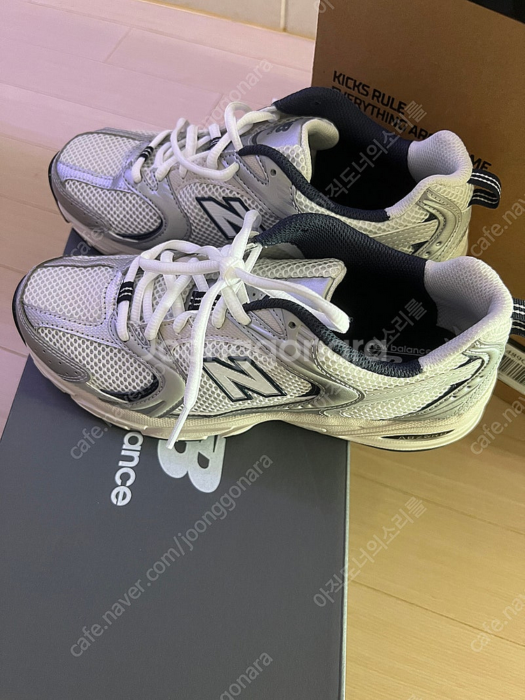 뉴발란스530 스틸그레이 새상품 240--0