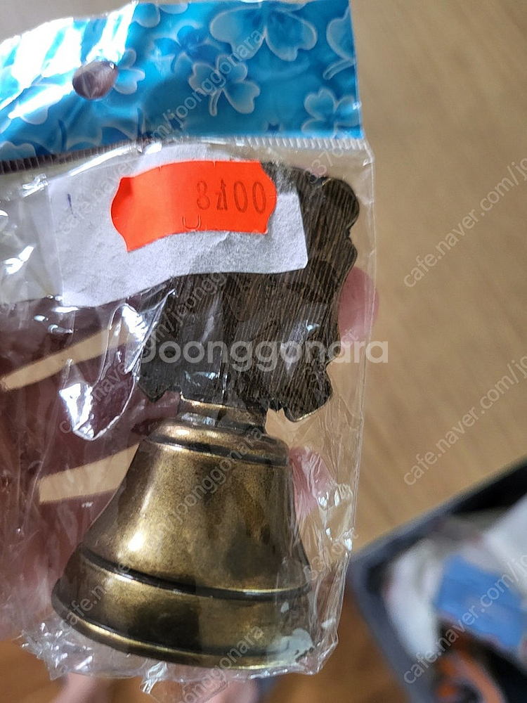 폴란드 야스나고라 수도원의 검은성모 액자와 종 (새 제...--3