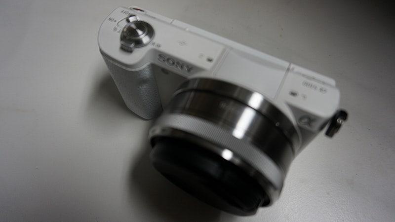 소니 a5100 카메라 SEL1628 렌즈 세트 팝니다.