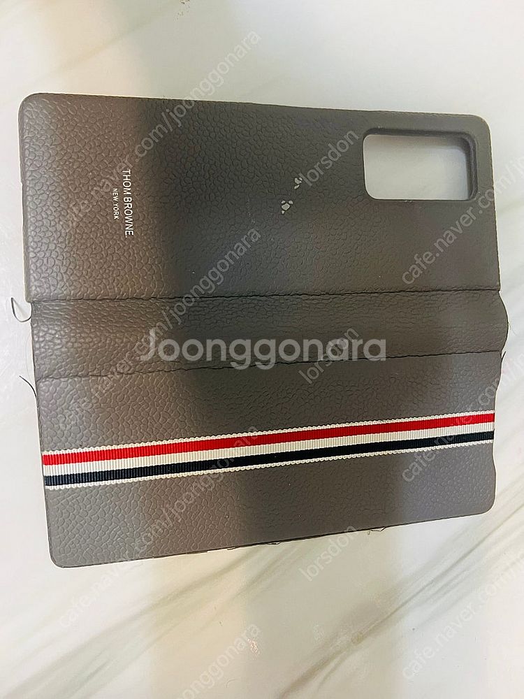 갤럭시 폴드2 톰브라운 올갈이 리퍼폰--4