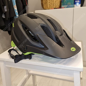 벨 4 포티 산악 MTB 자전거 헬멧 4만원(신품)