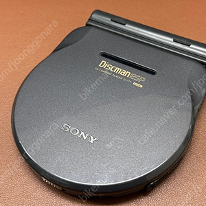 SONY D-777