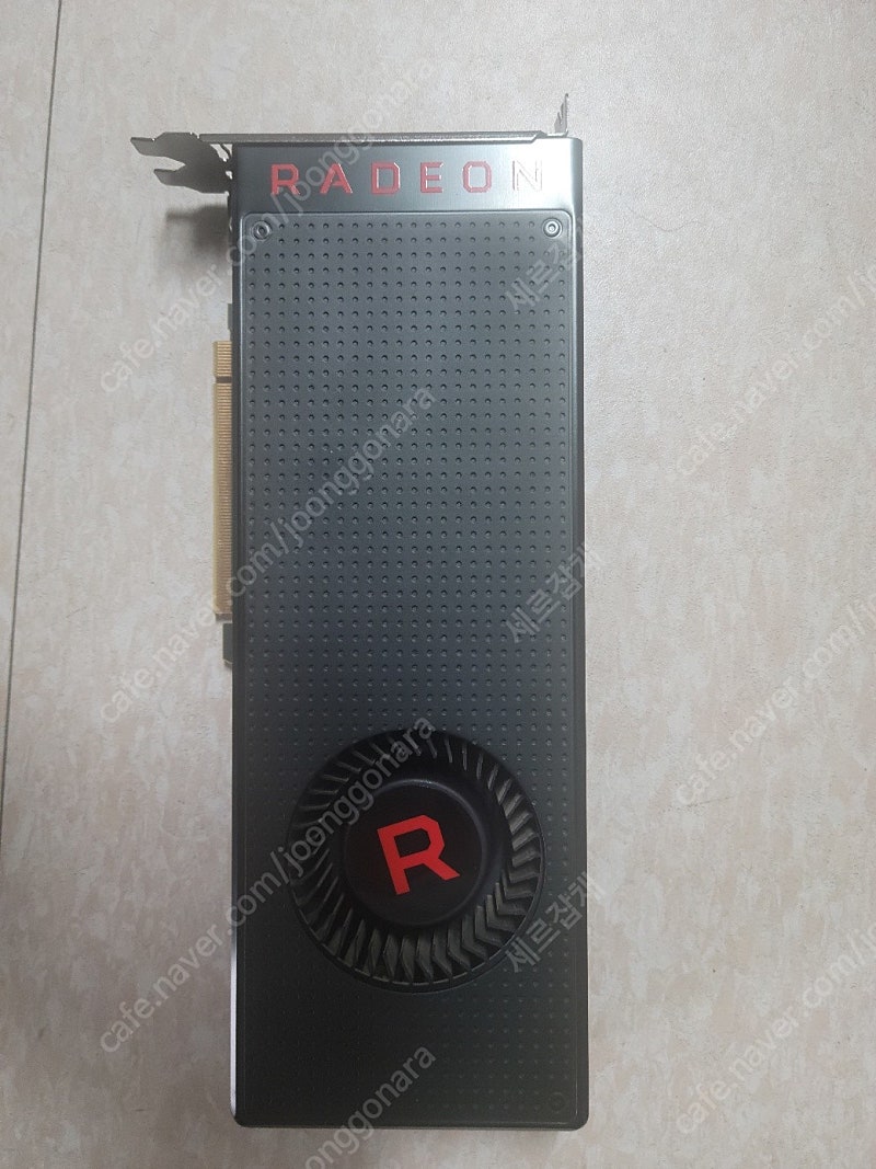 SAPPHIRE 라데온 RX Vega 64 판매합니다