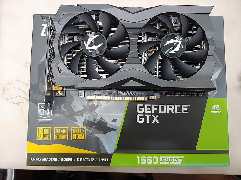 조텍 지포스 GTX 1660 SUPER 판매합니다