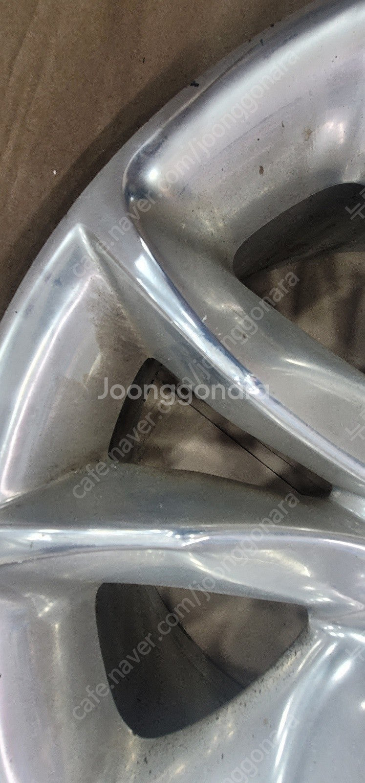 포드 익스플로러 슨정휠 1개 내놔요--2