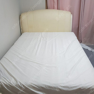 서울 서대문구-에이스 퀸 침대(BRA-1426-T) 프레임과 파운데이션매트리스-가격인하-8월9일 분해 및 내려드림
