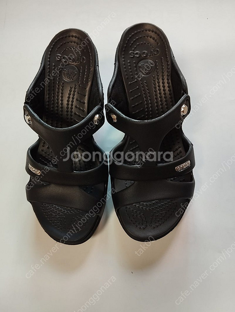 크록스 사이프러스 힐 슬리퍼 w6 235 새상품--0