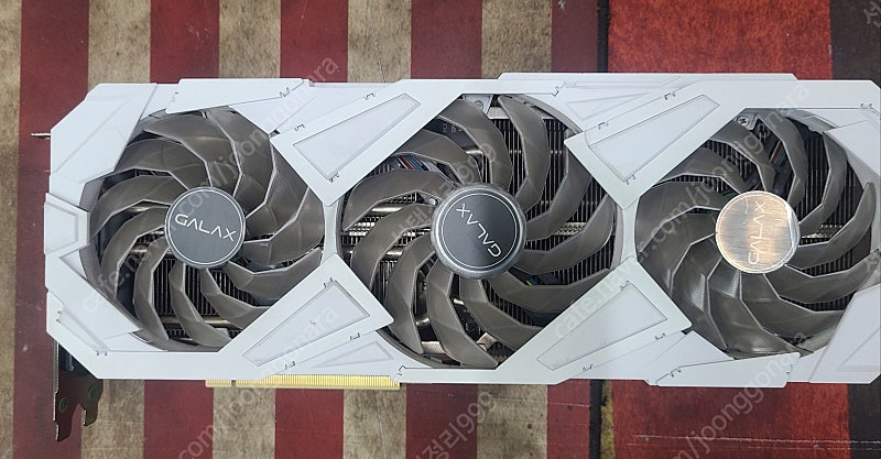 갤럭시 RTX 3070 Ti EX GAMER 화이트 8GB 그래픽 카드 팝니다 a급 최대2장