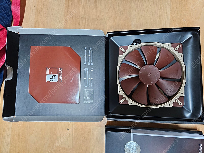 (미사용 새제품)녹투아 NOCTUA NF-A20 PWM 200mm 쿨링팬 2개 일괄 팝니다