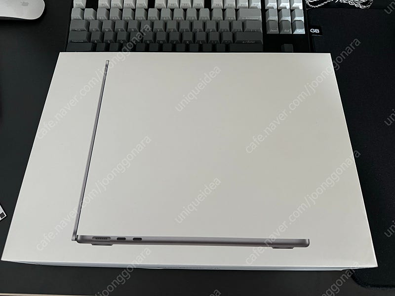 맥북에어 m2 13인치 기본형 스페이스그레이 판매