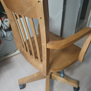 인아트 나무 의자