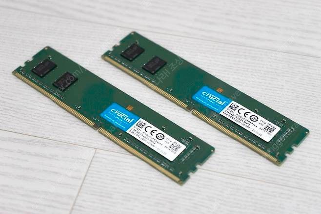 마이크론 DDR4-3200 PC4-25600 E다이 신형칩 8GB *2개