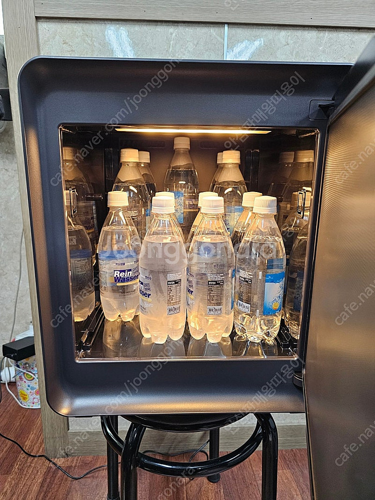 삼성 큐브미니냉장고 (CRS25T850005) 팝니다.--1