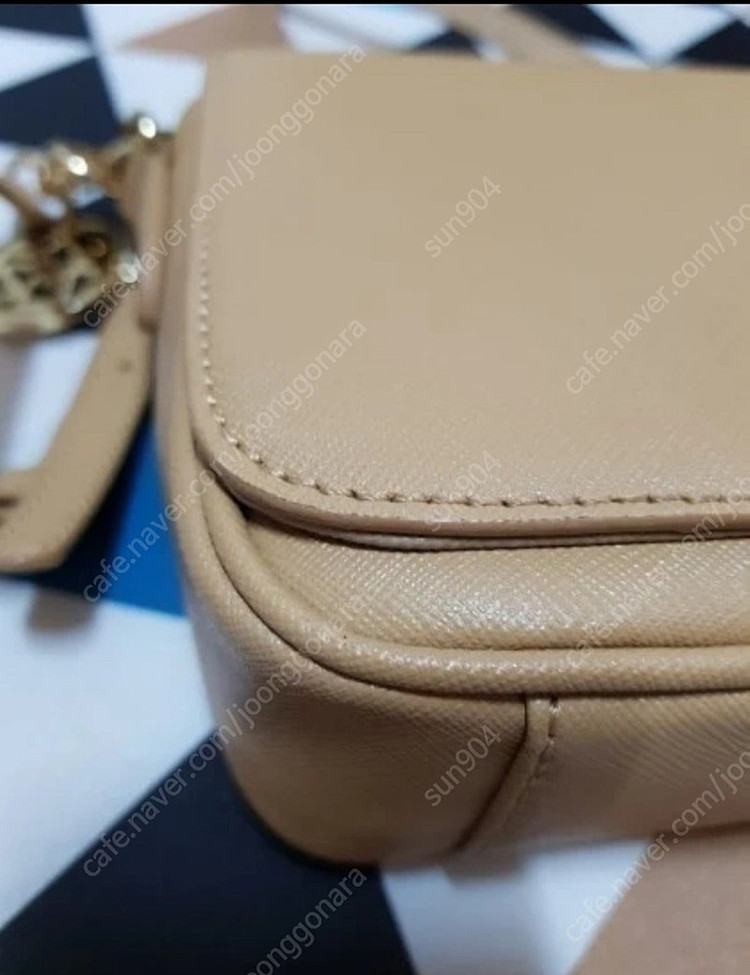 DKNY 사피아노소가죽가방 숄더겸 크로스백--4