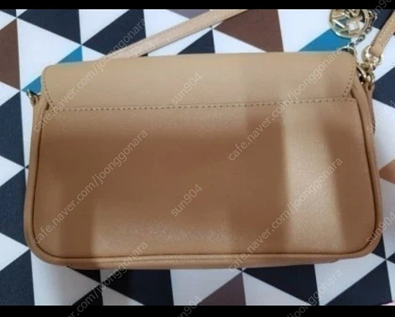 DKNY 사피아노소가죽가방 숄더겸 크로스백--5