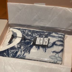 루이비통 매장정품 23SS 모노그램 그래픽 코튼 반팔 티셔츠 매장가 145만원 완전 새상품