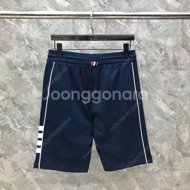 톰브라운 사선 쇼츠 밴딩 반바지 2칼라--4