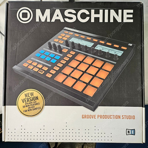 maschine groove production studio 미개봉 팝니다.