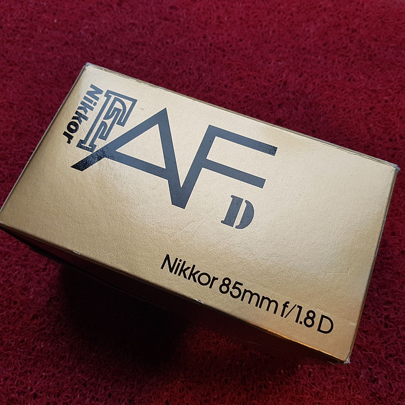 니콘 정품 85mm 1.8D 렌즈 (85.8D) 풀박스