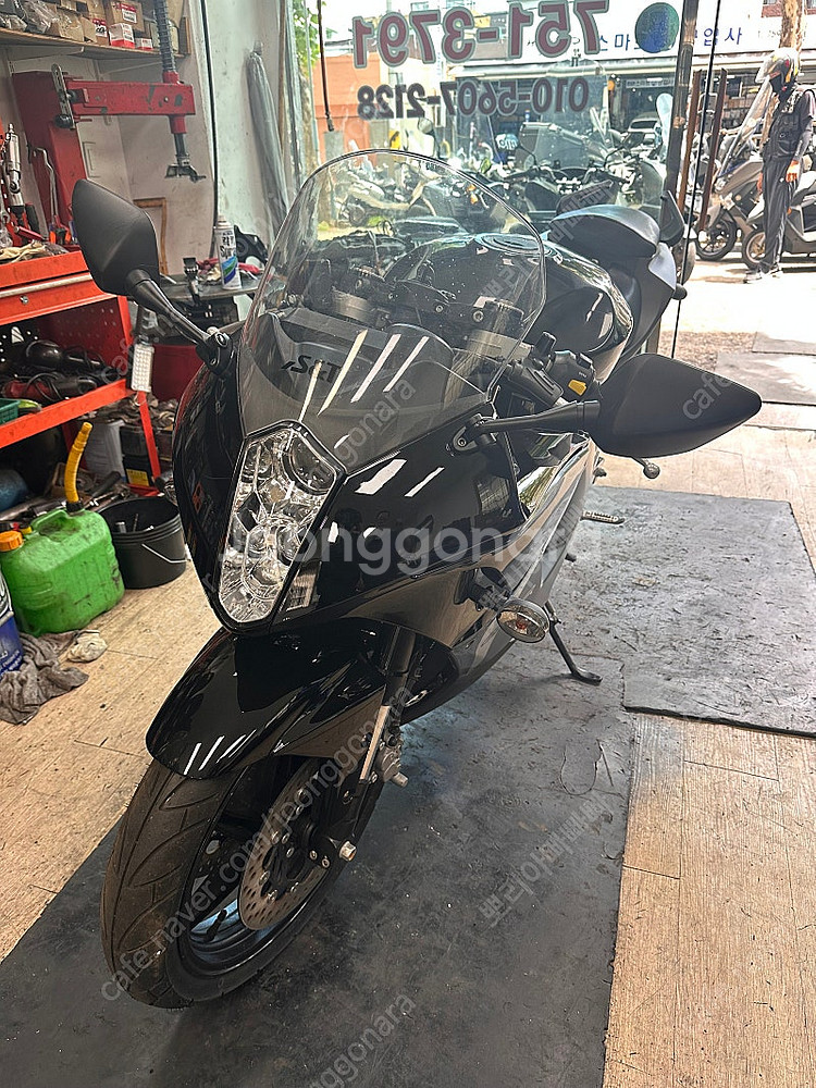 코멧 250r 14년식 신차 판매합니다--0
