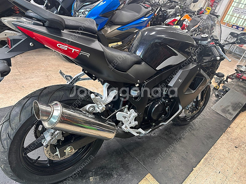 코멧 250r 14년식 신차 판매합니다--3