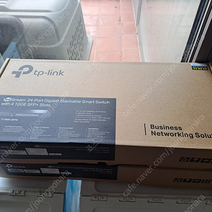 TP-Link 24포트 스위칭허브 ( TP-Link T1700G-28TQ ) 2대 팝니다.