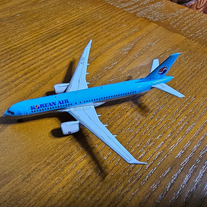 대한항공 jc 1:400 A220,A321 팝니다