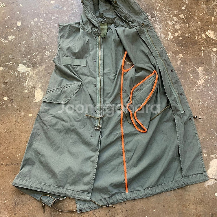 66) mr&mrs 미스터앤미세스 이태리 야상 사파리 점퍼 조끼--3