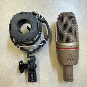 AKG C3000CCB 콘덴서 마이크 판매합니다 (쇼크마운트, 마이크스탠드 포함)