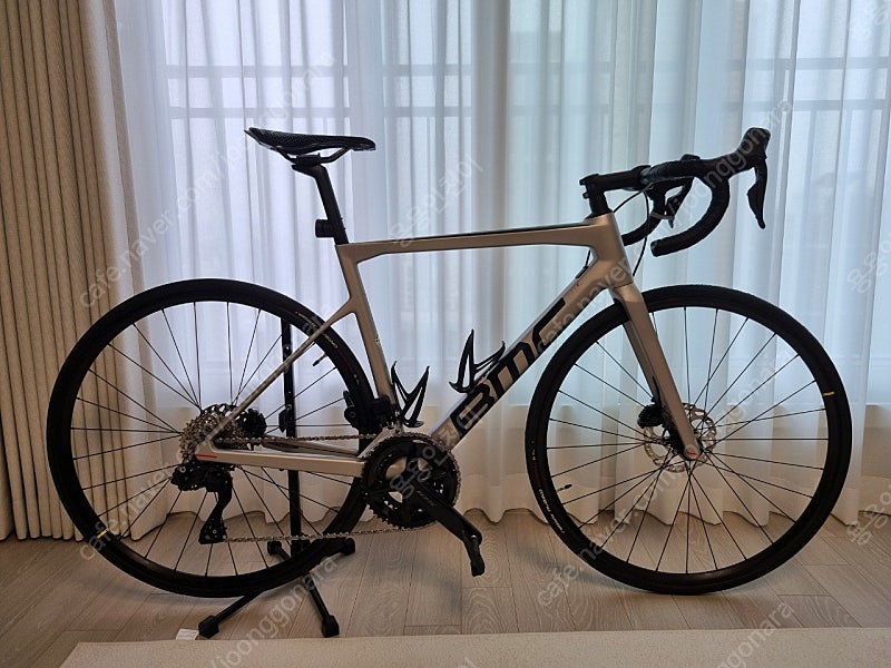 BMC 팀머신 SLR FIVE 105 Di2 로드자전거