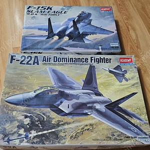 아카데미 1/48 F-15K, F-22 프라모델 팝니다.