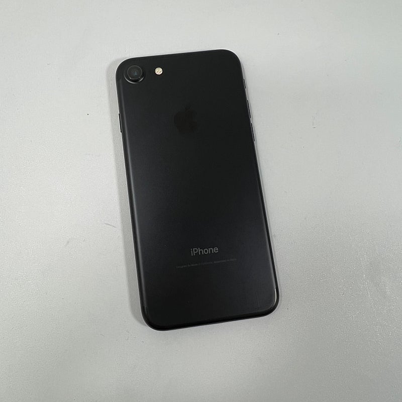AIP7 ] 아이폰7 블랙 32기가 12만 판매합니다. 기능정상