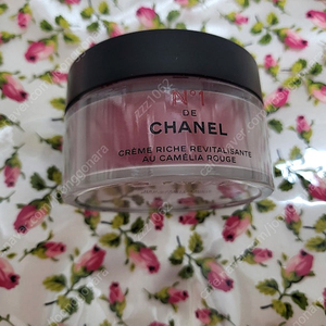 CHANEL 샤넬 레드 까멜리아 리치 크림