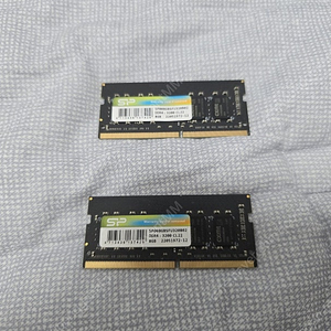 실리콘파워 노트북용 ddr4 3200 8gb×2 16gb 팝니다.