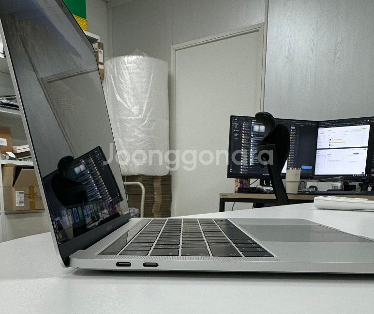 [애플] 맥북프로 2019 13인치 i5/8GB/256...--3